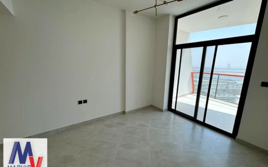 Full Creek View/Vacant/High Floor