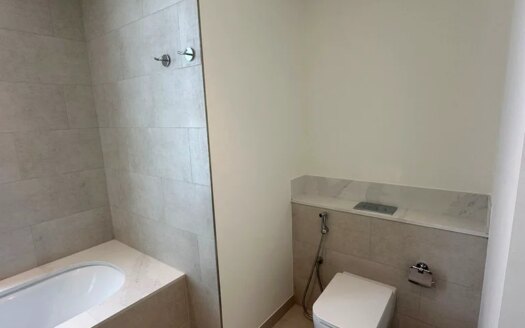 Brand New/Single Row/Vacant