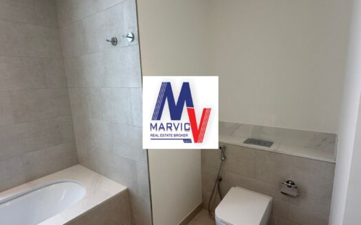 Brand New/Single Row/Vacant