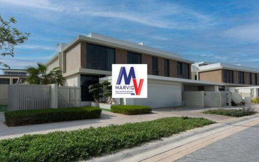 Park view | Prime Location | Best layout