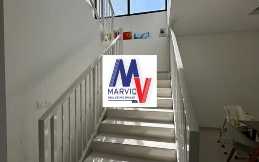 Stand Alone Villa/Corner Unit/Huge Layout