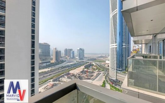 High Floor/Downtown View/Vacant