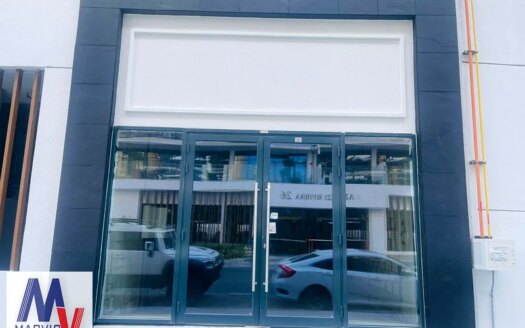 Large Layout | Retails shop/Vacant