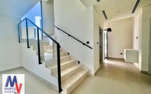 Park view | Prime Location | Best layout