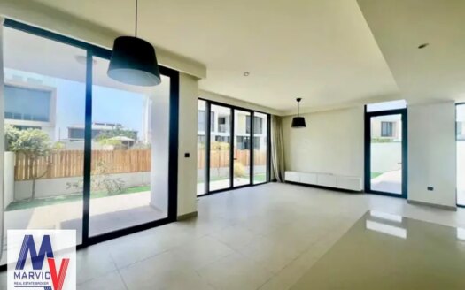 Park view | Prime Location | Best layout