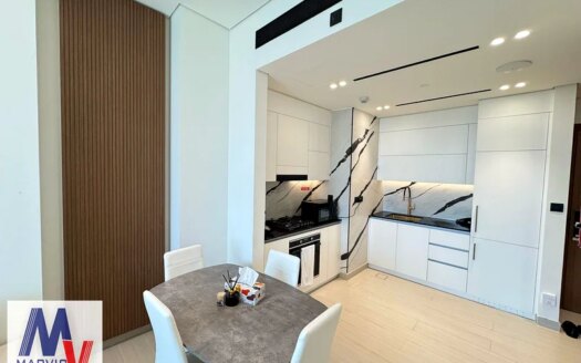 Canal View/Vacant/Smart Home