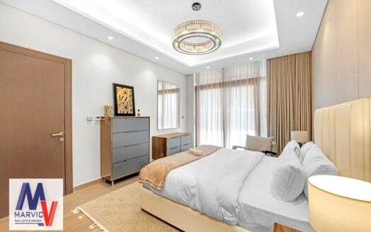 High Floor/Downtown View/Vacant