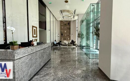 Full Marina View/Vacant/ High Floor