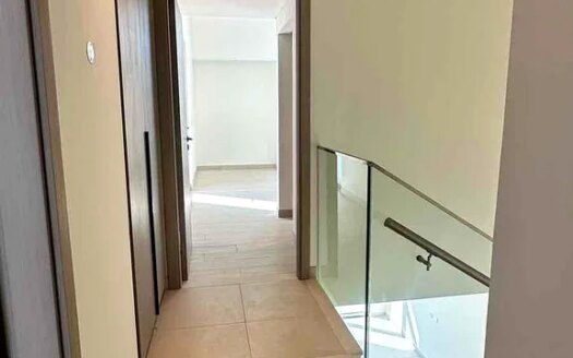 Brand new | close to pool |1 cheque