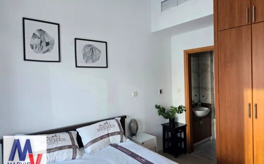 Prime Location/Low Floor/Vacant